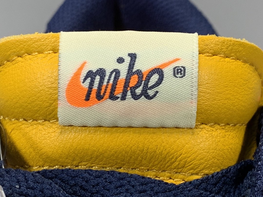 Nike Mens Dunk Low CT0856 700 Off-White - University Gold - Size