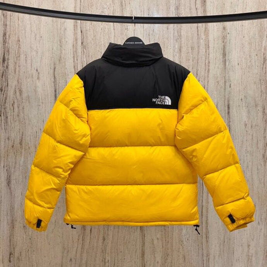 North Face Men's 1996 Retro Nuptse Jacket Summit Gold/TNF Black