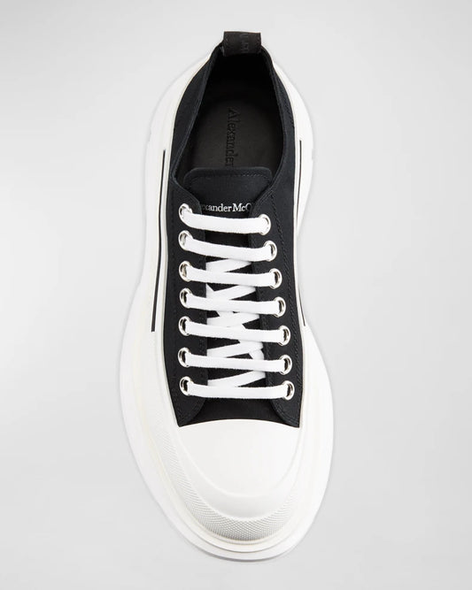 Alexander McQueen Men's Tread Slick Lace Up in Black/white